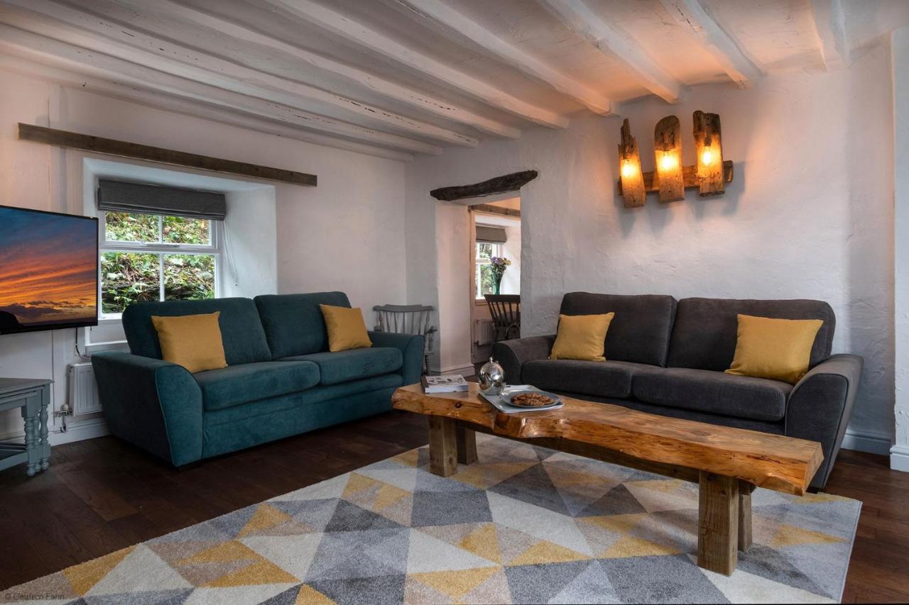 Farmhouse & Cottage At Geufron Farm - Dog Friendly Bryn-crug Exteriör bild