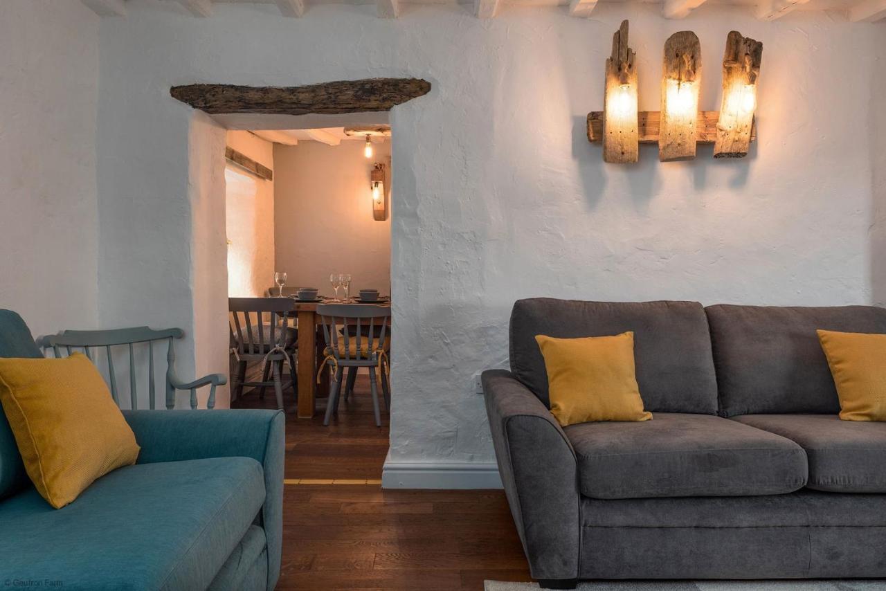 Farmhouse & Cottage At Geufron Farm - Dog Friendly Bryn-crug Exteriör bild
