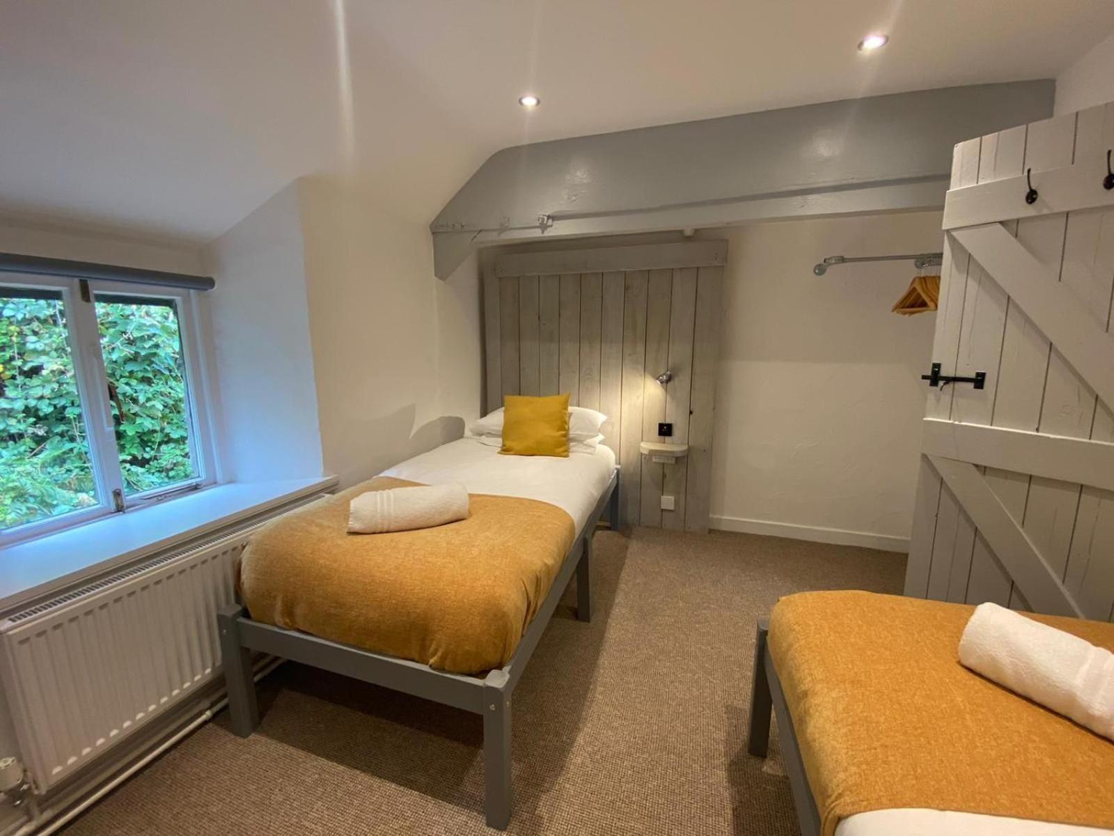 Farmhouse & Cottage At Geufron Farm - Dog Friendly Bryn-crug Exteriör bild